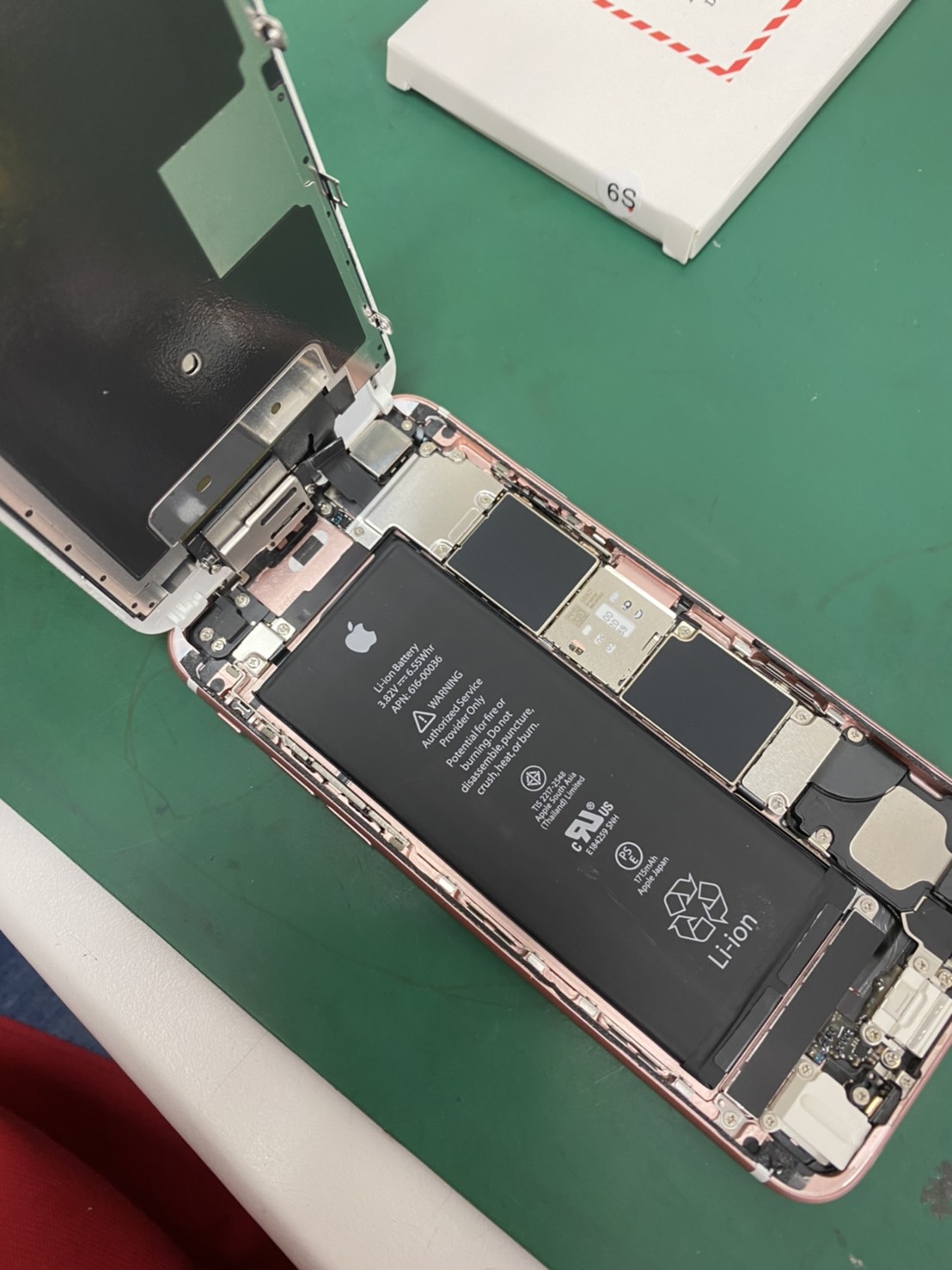  6sバッテリー交換でご来店