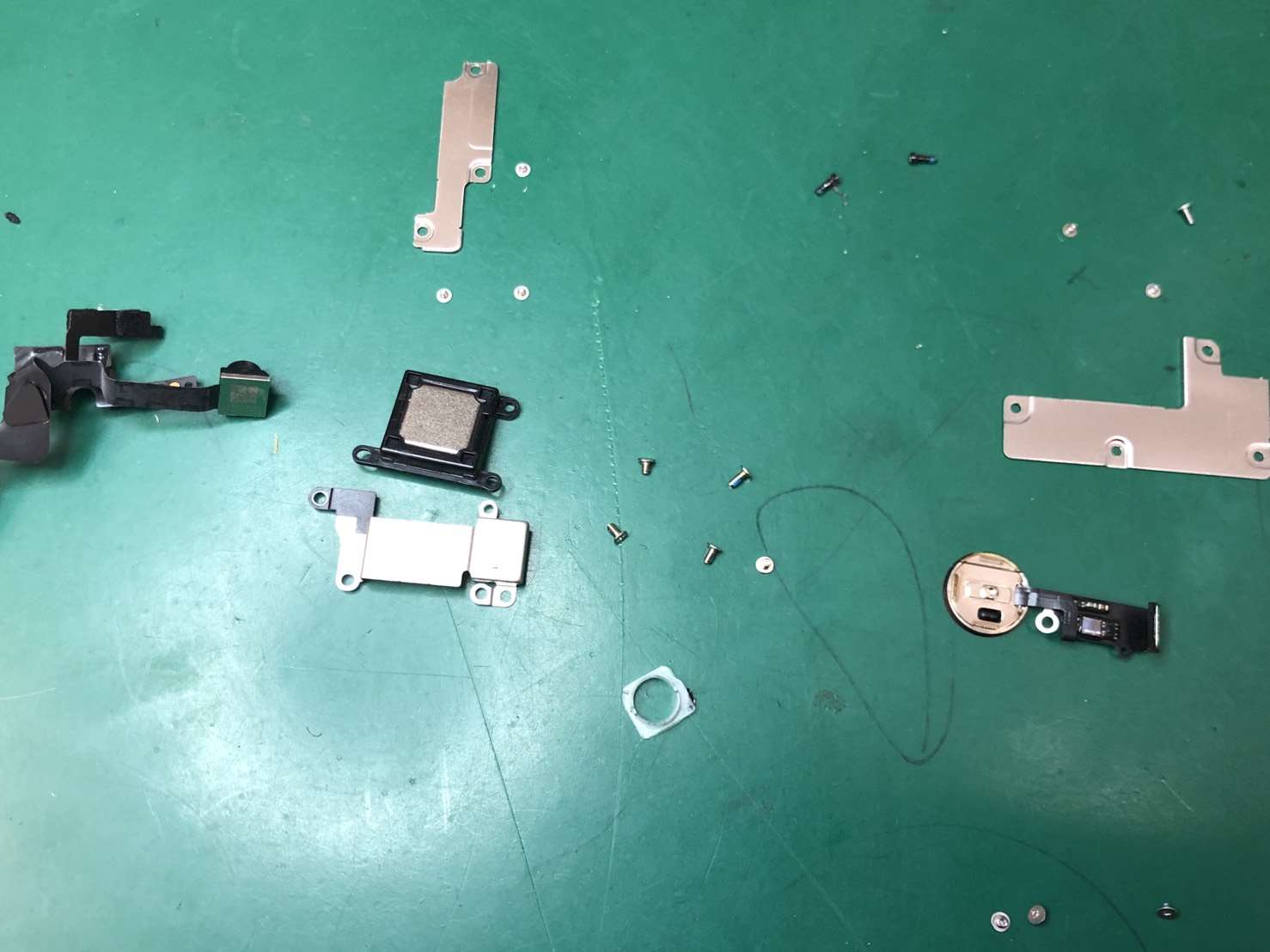 ７plusの画面修理でご来店