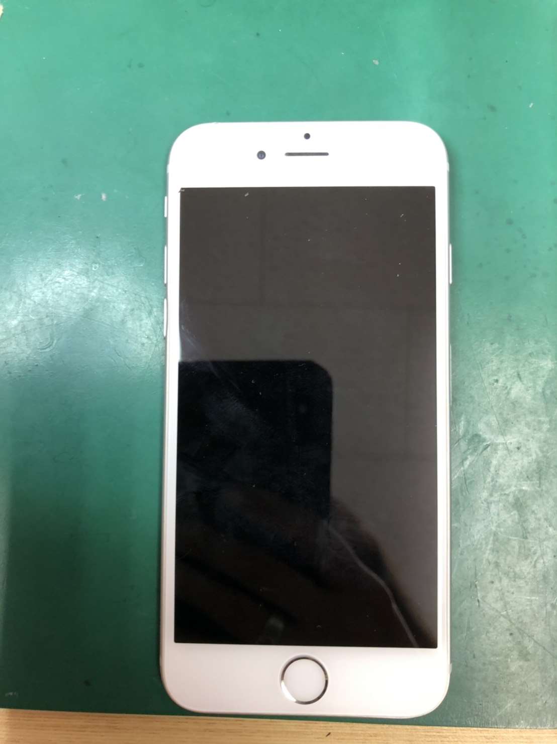 ６s画面割れでご来店